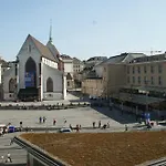 Stadthof Budget Hotel Basel City Center